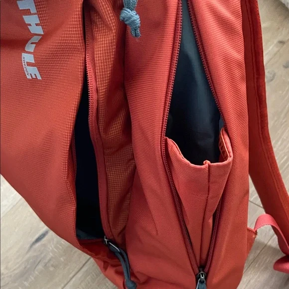 Thule Backpack - Picture 4 of 10